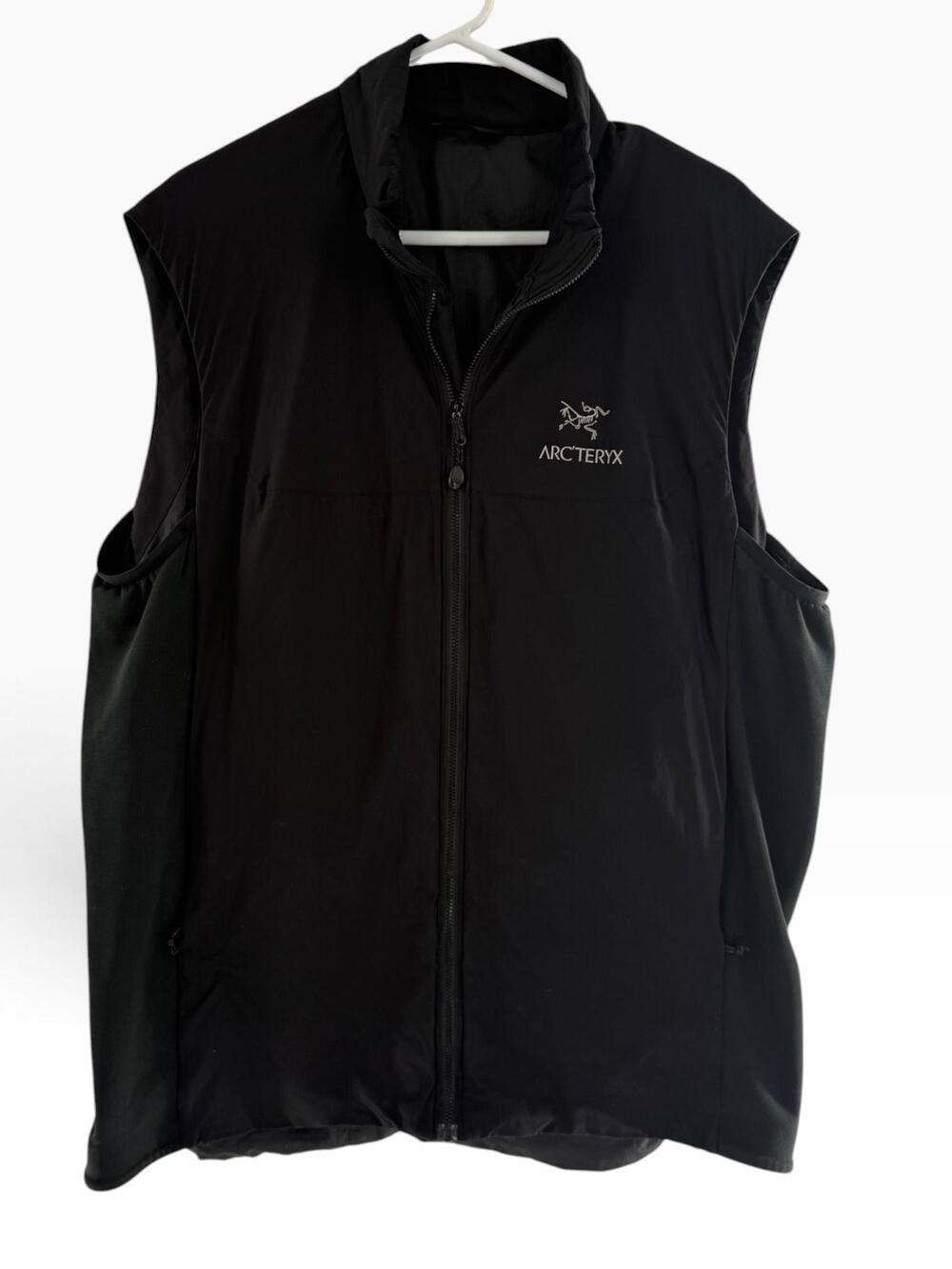 Arc'teryx Atom LT Vest Mens XL Black Insulated Softshell Zip Pockets Outdoor